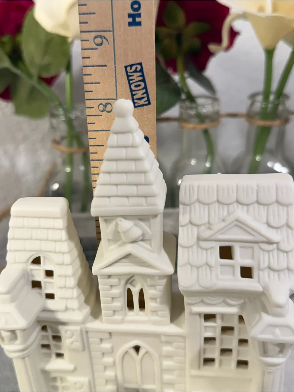 PartyLite Village Carolers White Bisque Church Tea Light Candle Holder P0204 NIB